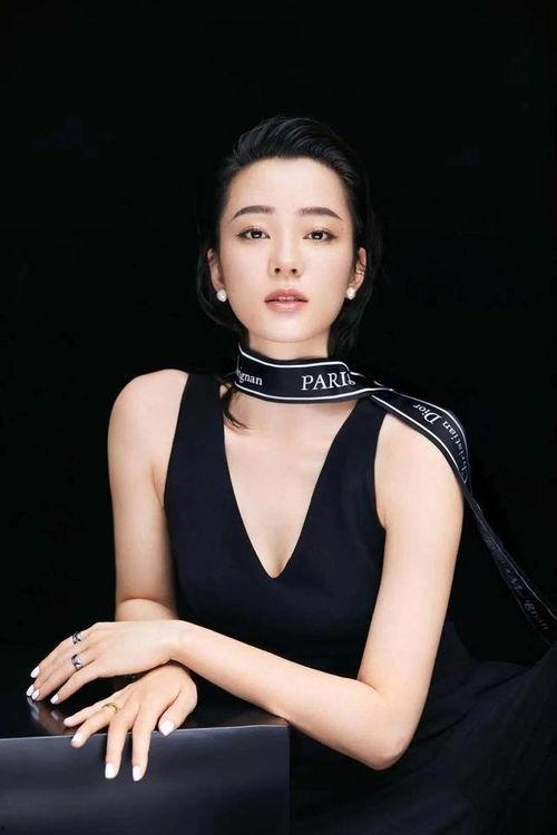 张梦露个人资料